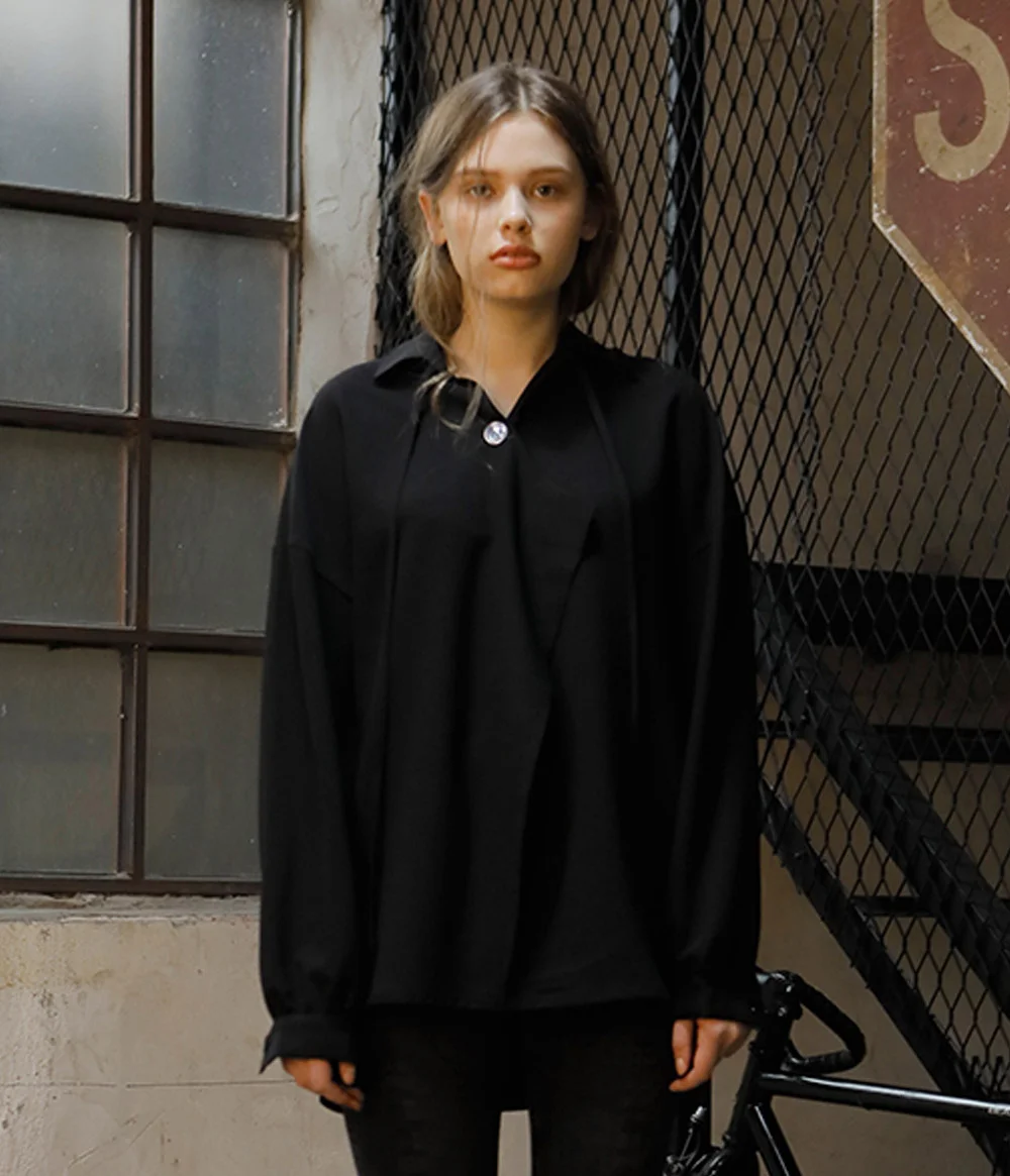 BUTTON DRAPE BLOUSE_BLACK