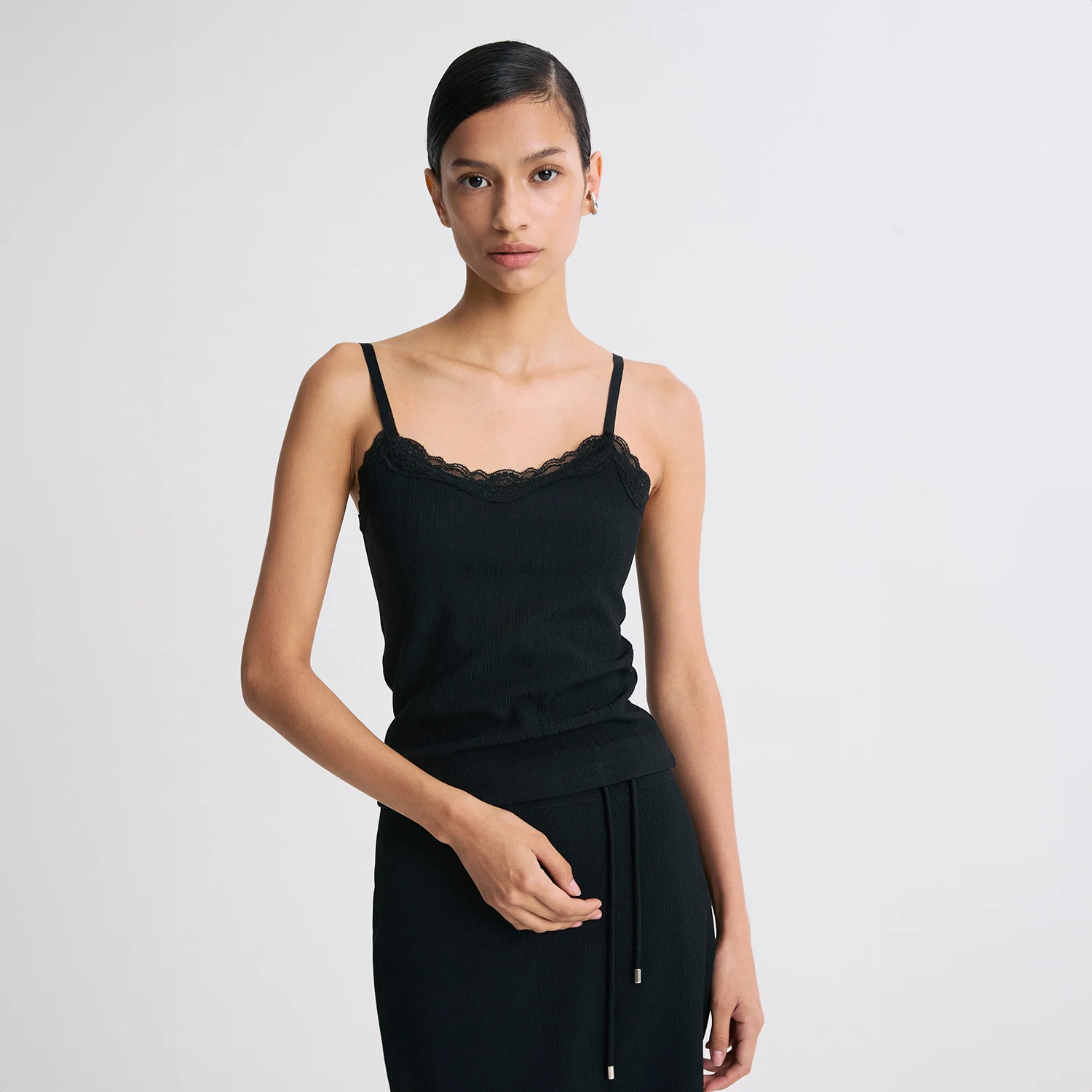 RIBBED KNIT TANK TOP