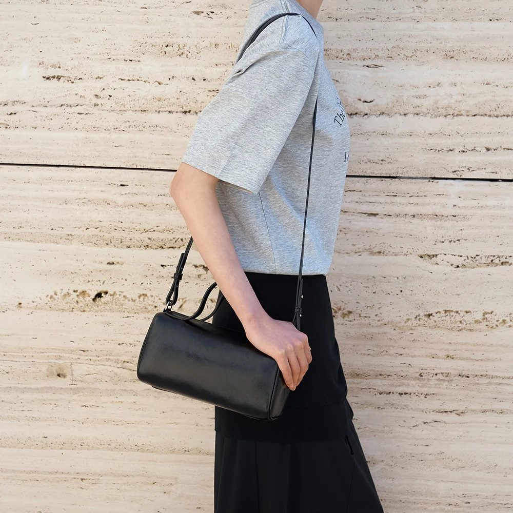 SIAC3128 Petit Noe Crack Bag_Black
