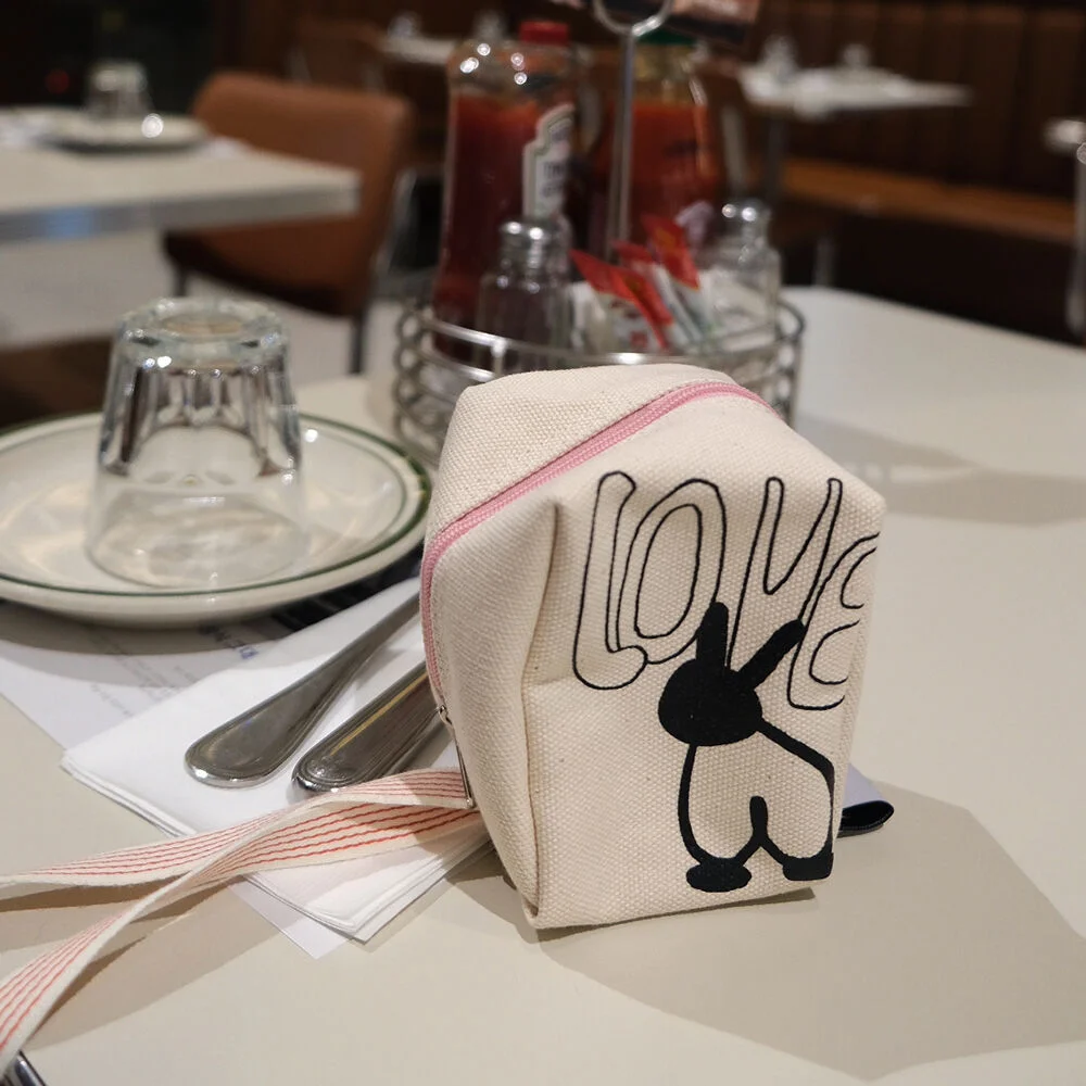 Love Rabbit Pouch Red