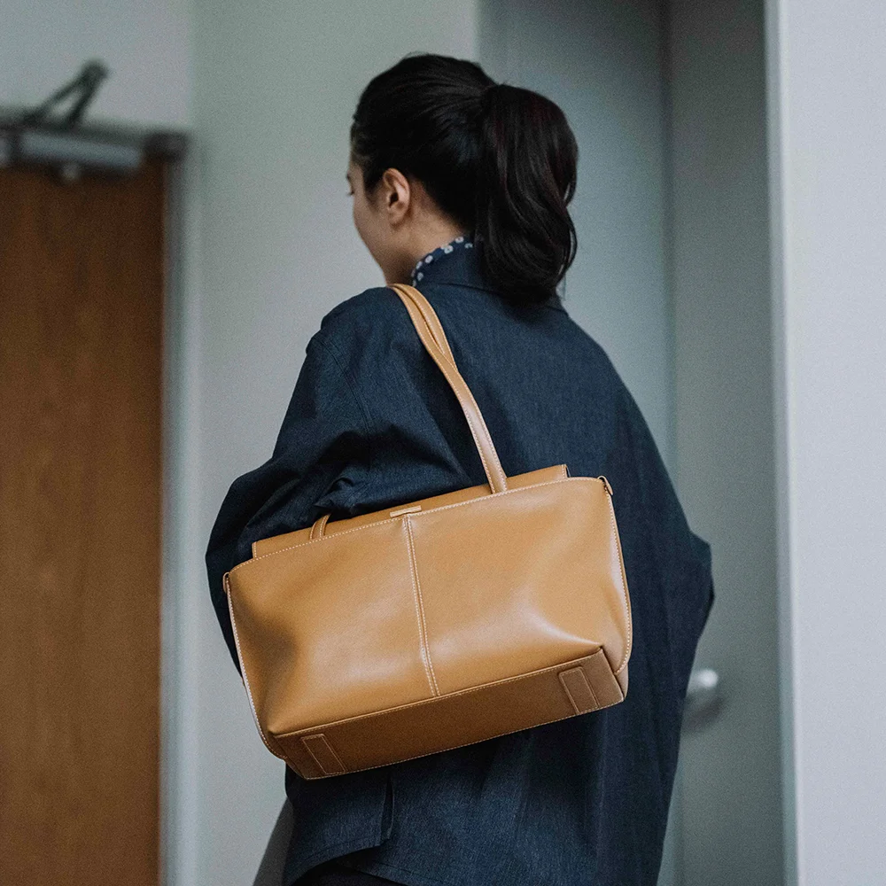 PANIER FLAP BAG (TAN BROWN)