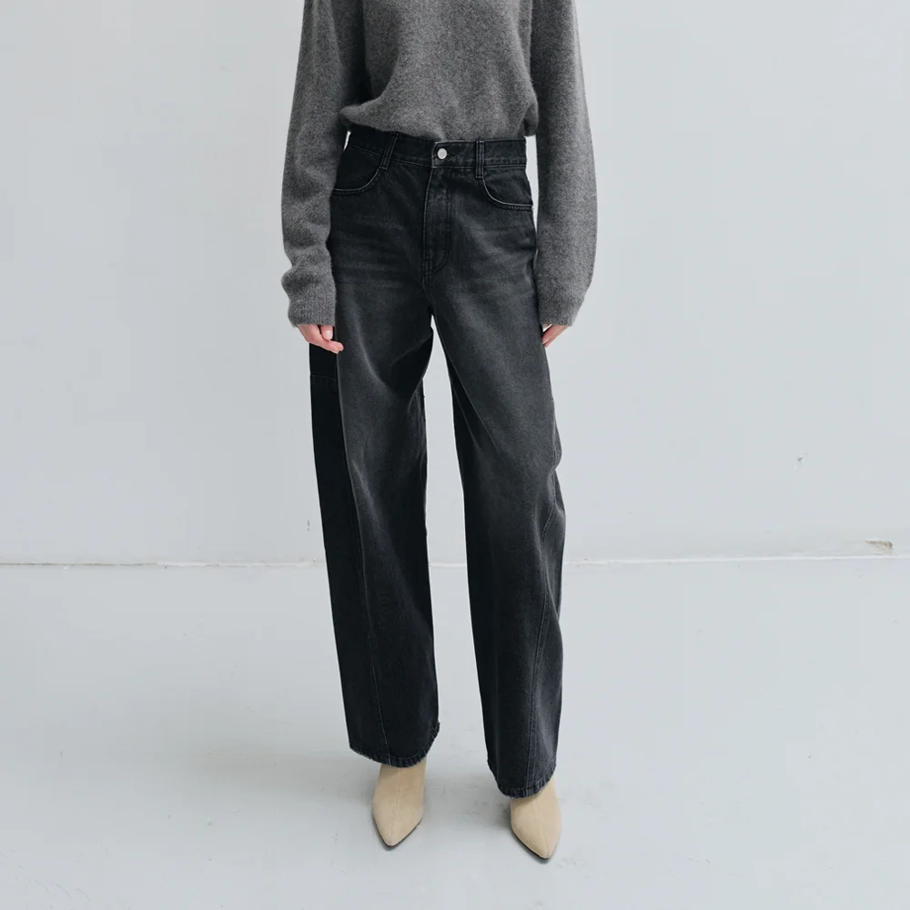 Round tomboy denim (washed black)
