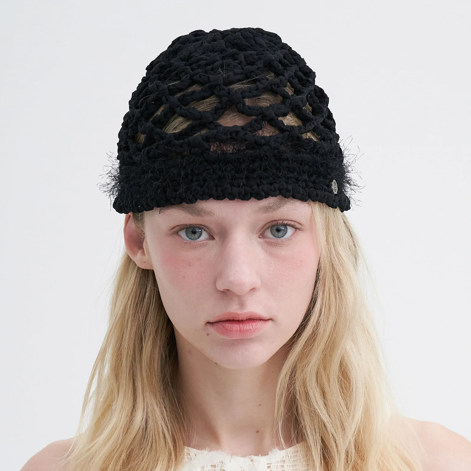 Chiffon Weaving Beanie - Black