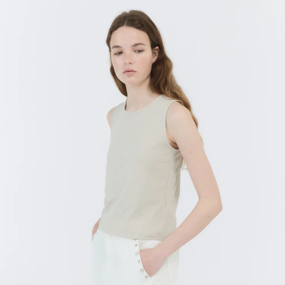 BACK OPEN BOW POINT TOP / BEIGE