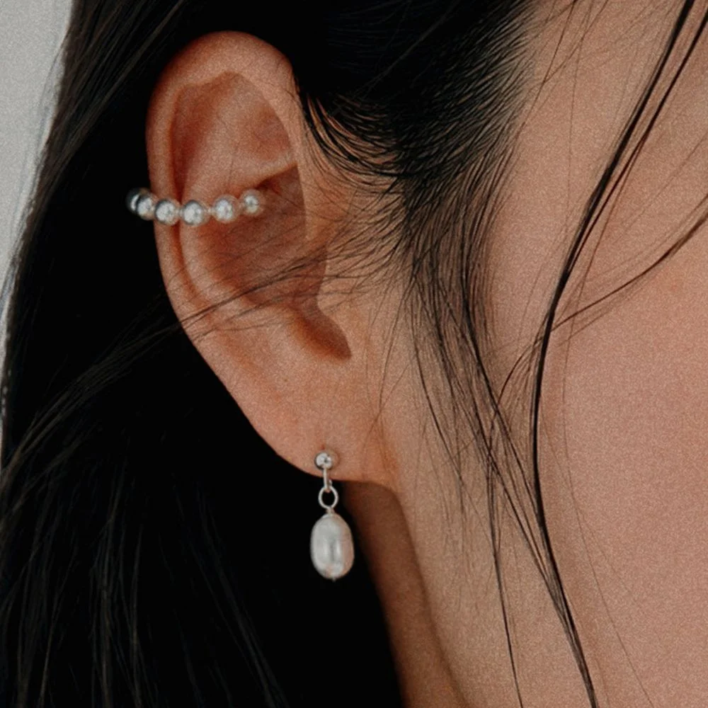 Soft pearl drop earrings + Soft pearl ear cuff / 柔軟 珍珠 垂肩 耳環 + 柔軟 珍珠 耳袖 套裝