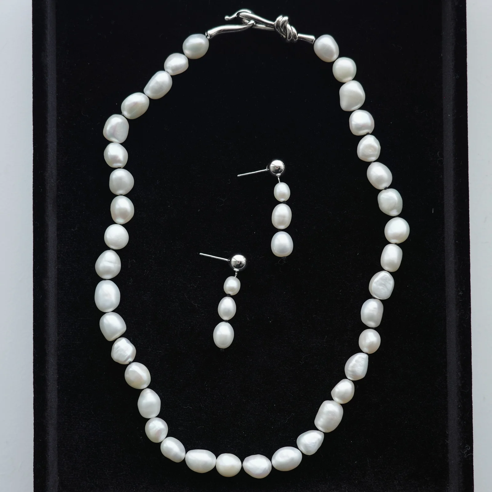 Knotted Pearl Necklace