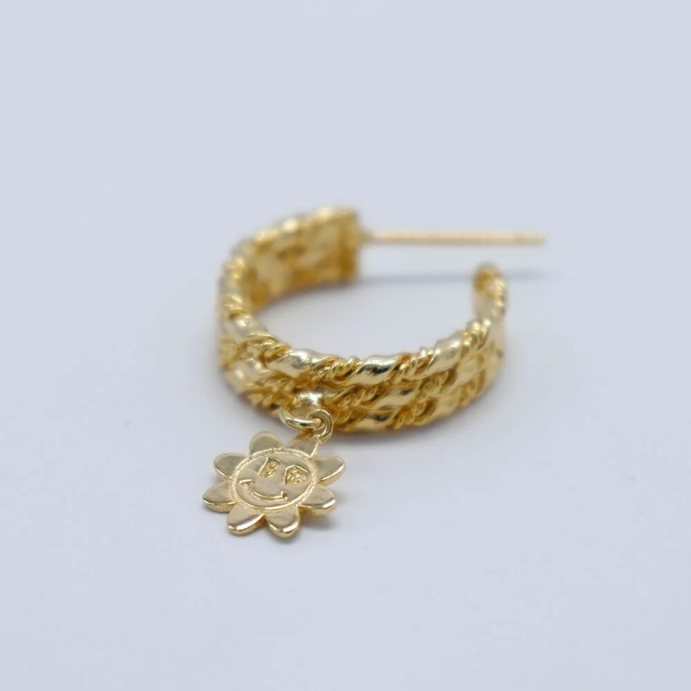 Flower smile hoop Earrings 花 笑臉 扭結 耳環