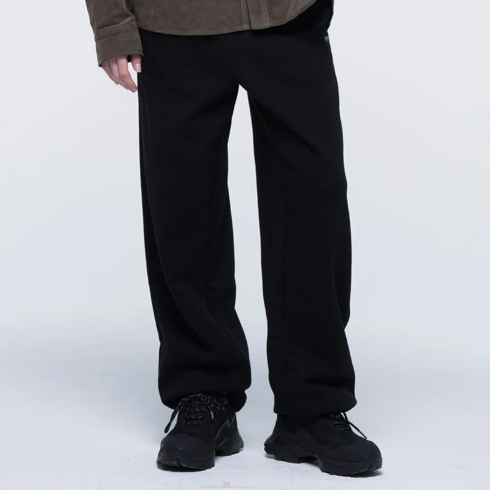 BRUSHED ONE TUCK WIDE STRING SWEAT PANTS (BLACK)