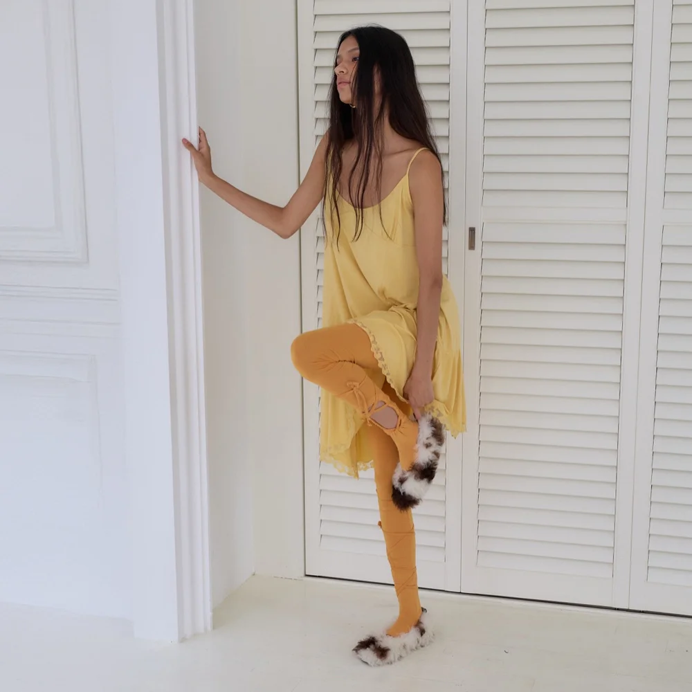 Our Orbit Tencel Leggings / Mango orange