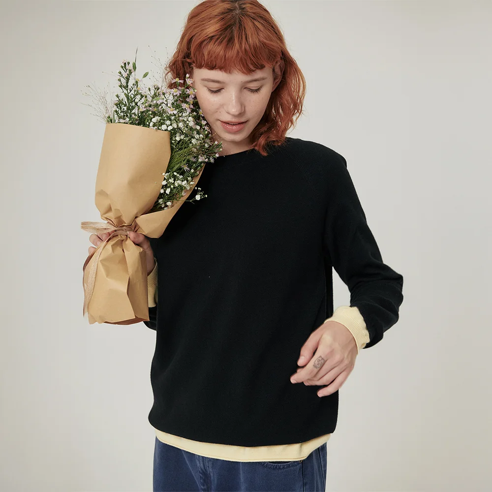 Marel Loose Fit Round Knit Black