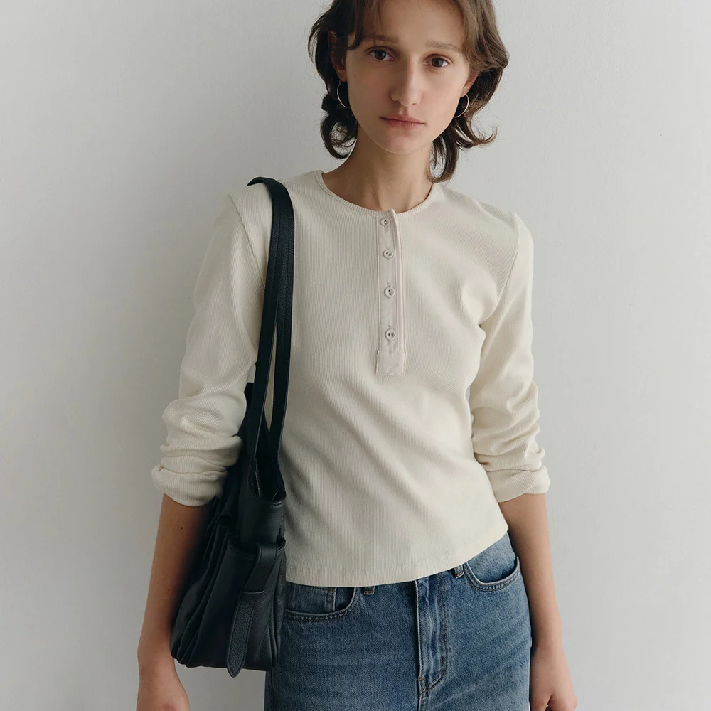 Anu Henley Neck T-shirt (Cream)