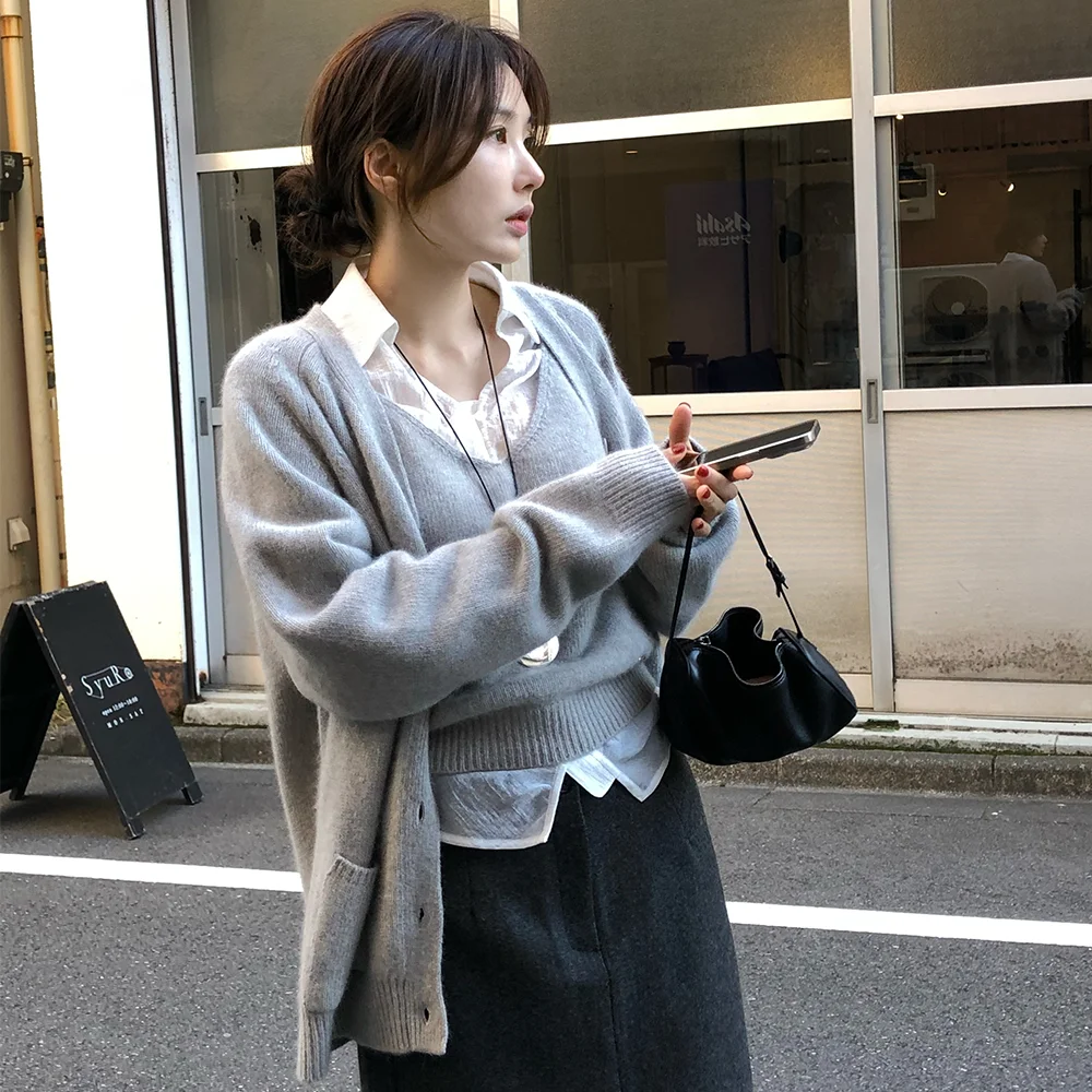 OVERFIT RACCOON CARDIGAN (GRAY)
