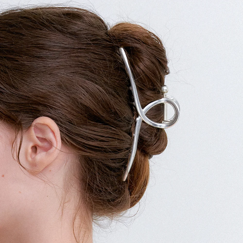 ETOILE_LARGE TWIST MATTE SILVER HC050