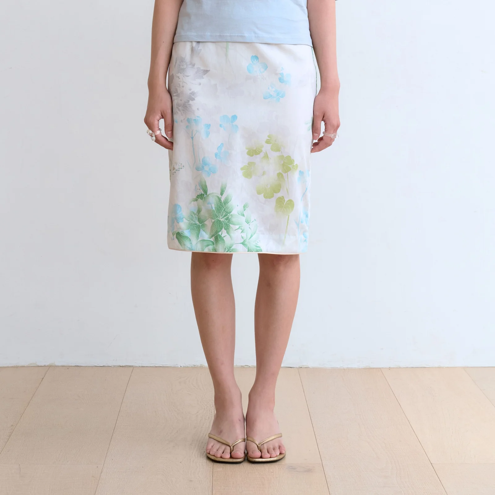 FLORAL TRIM MIDI SKIRT (LIGHT BLUE)