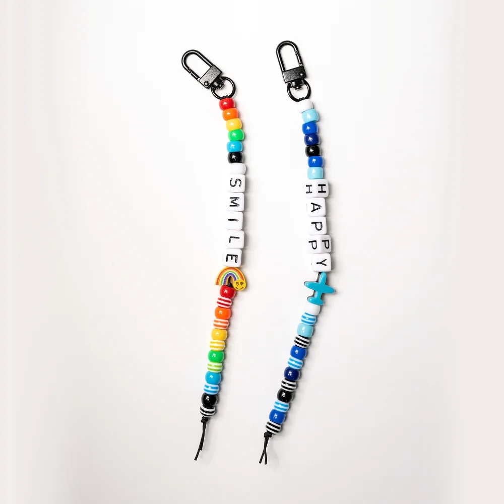 Kitsch motive initial key ring Kitsch 字母 串珠 手機 肩帶 手機掛繩 鑰匙扣