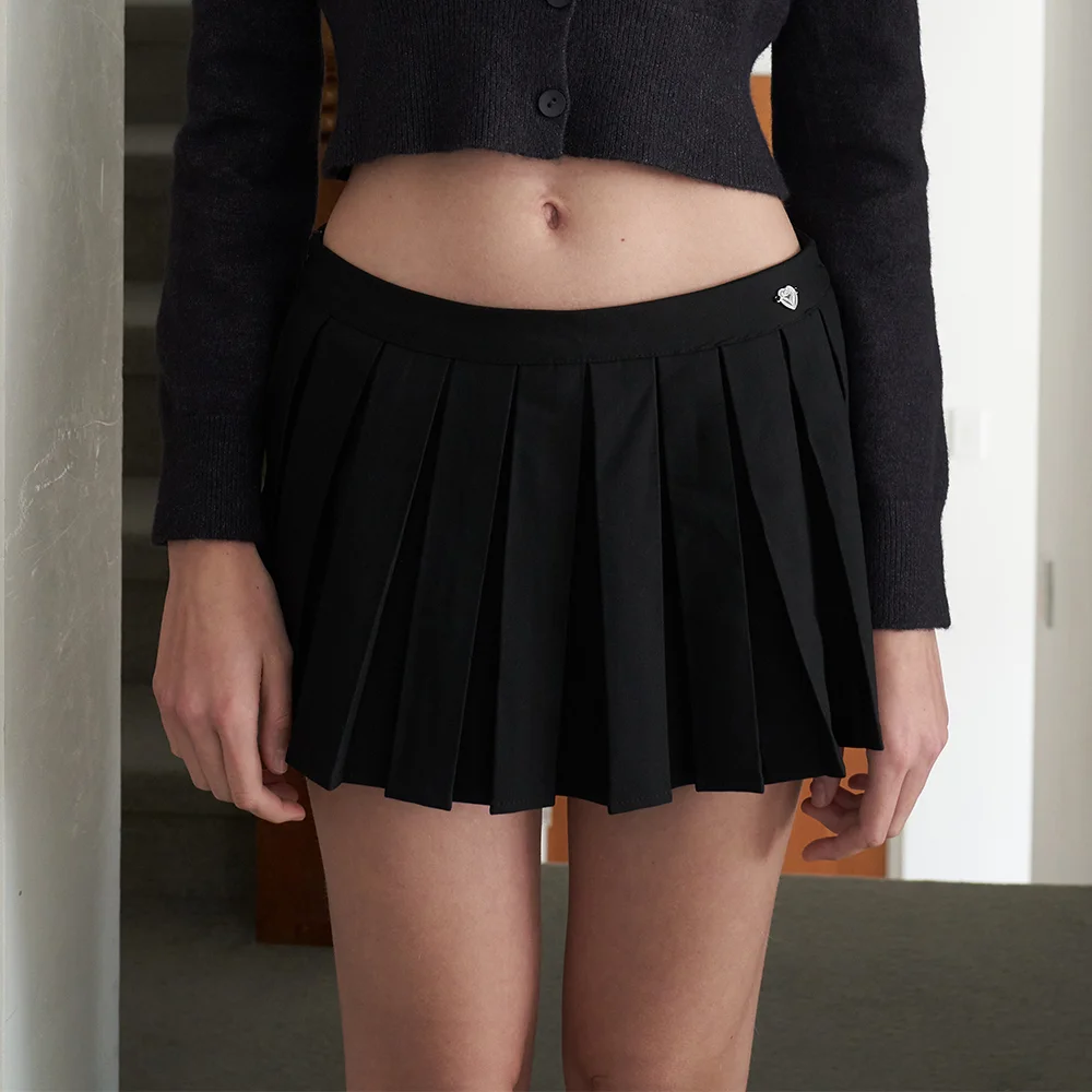Low-Rise Slim Mini Skirt Pants_Black