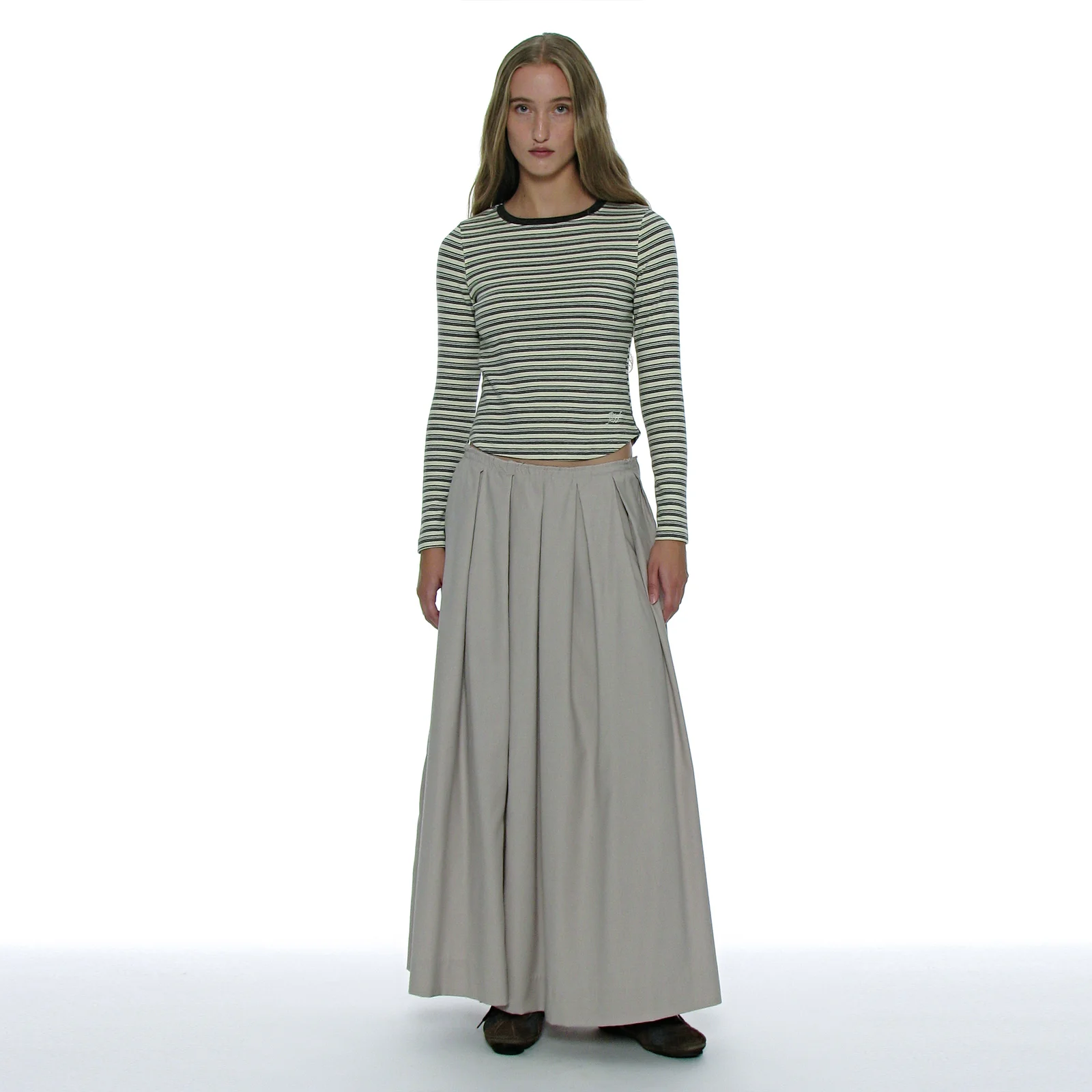 CUT OFF GATHERING PLEATS MAXI SKIRT_ECRU