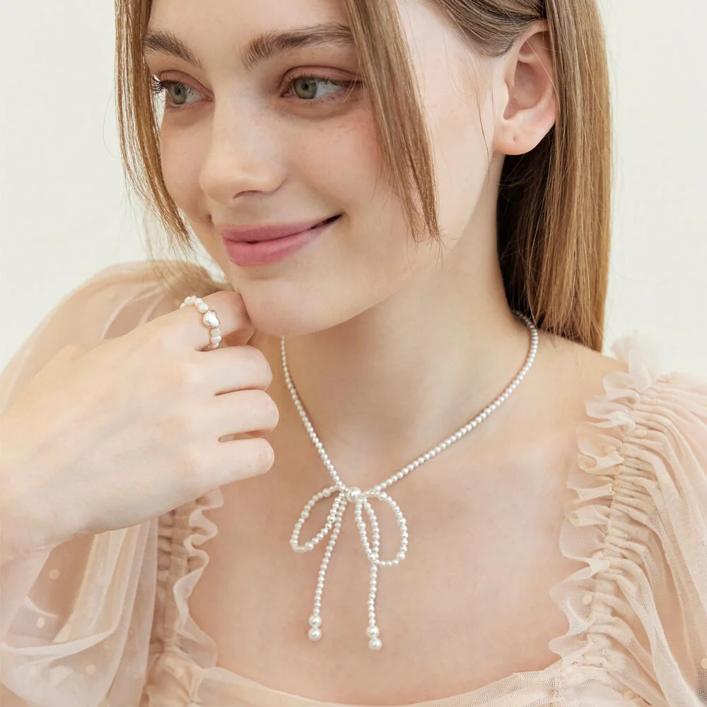 Pearl Ribbon Necklace