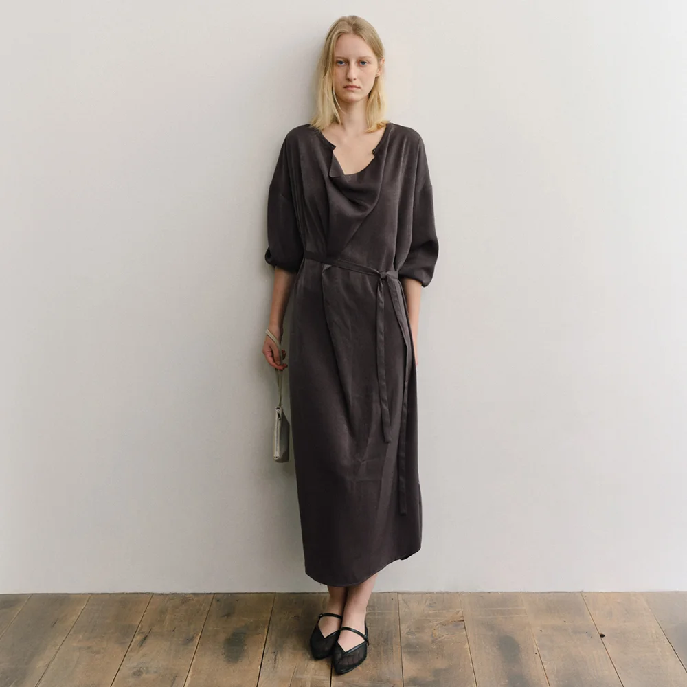 SMOOTH TEXTURE DRAPE OPS_CHARCOAL BROWN