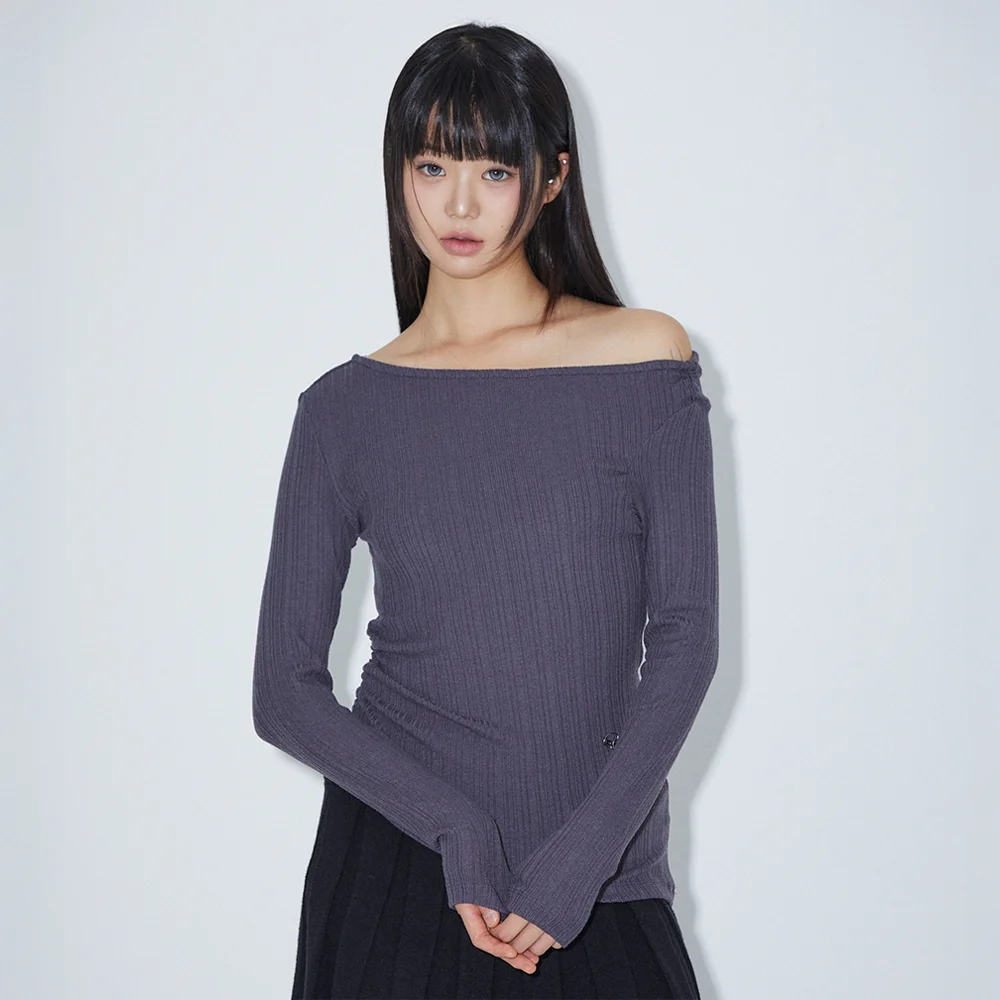 UNBALANCE OFF-SHOULDER T-SHIRT DARK GREY BQ4CL011