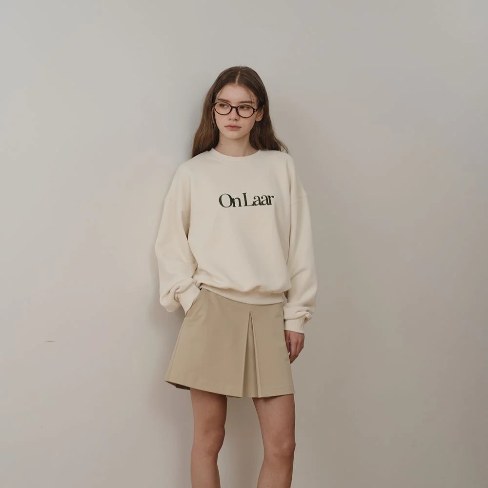 Signature Logo Sweatshirt (Ivory)