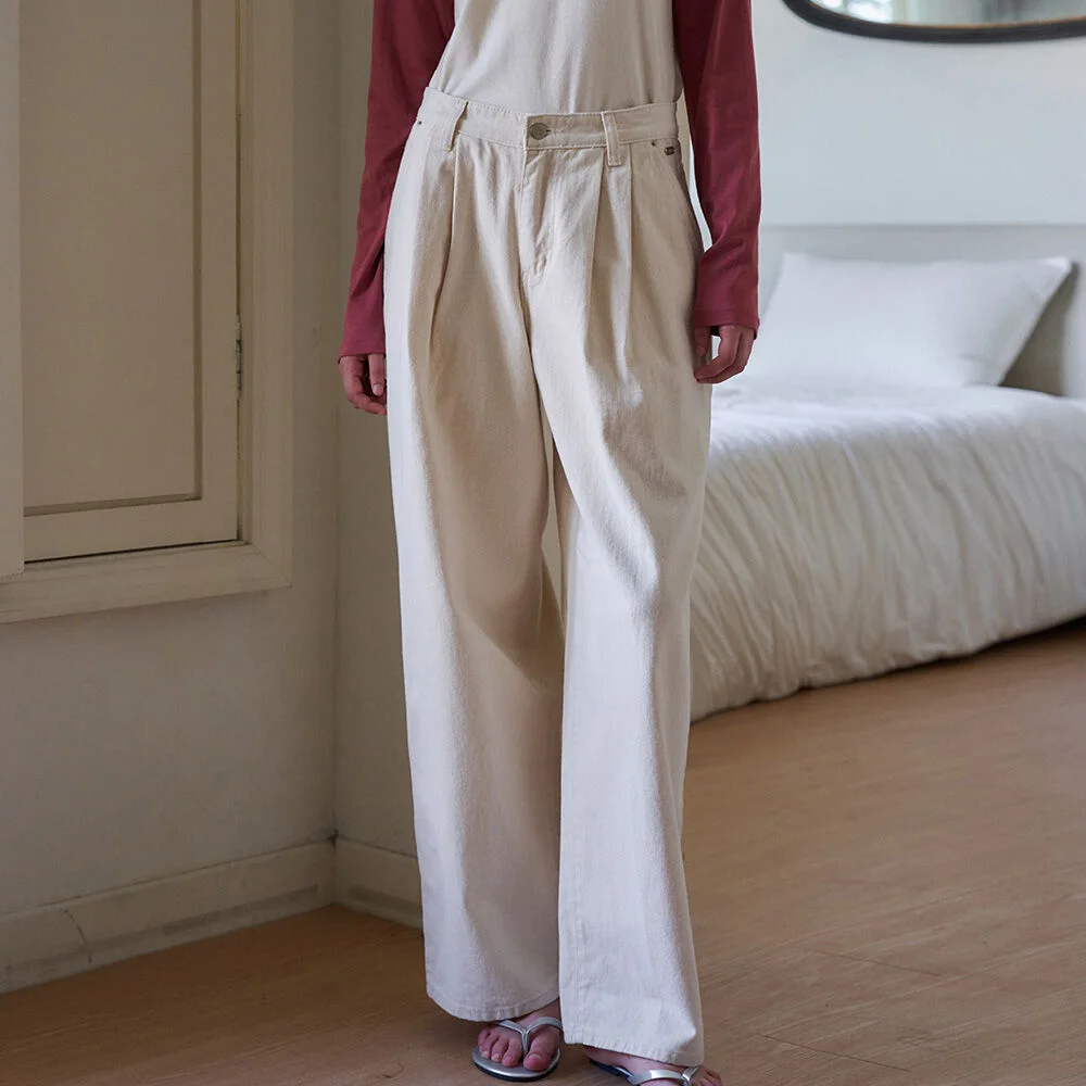 LOENA COTTON TUCK BALLOON PANTS 3COL_IVORY