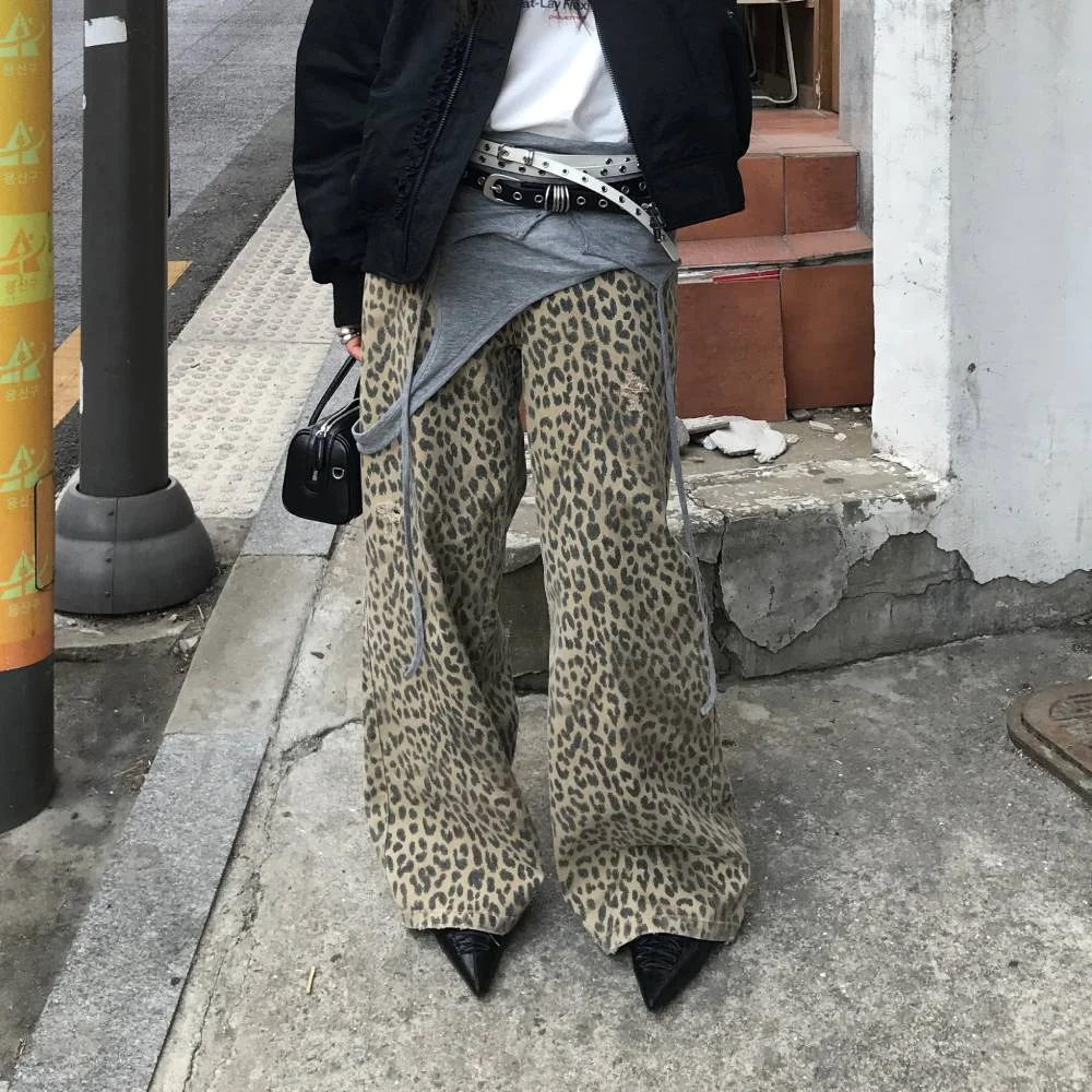 Chouetties by LUCKY CHOUETTE_Low-Rise Leopard Denim Pants (beige)_LAPDX26330BEX