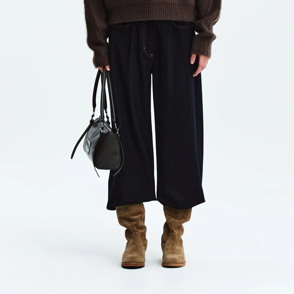 DENIM LIKE STRIPE WIDE PANTS IN NAVY
