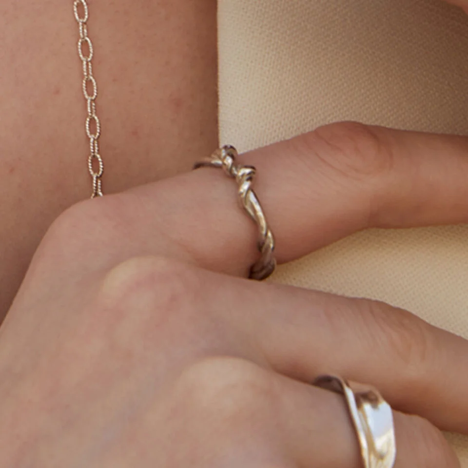 Vine ring
