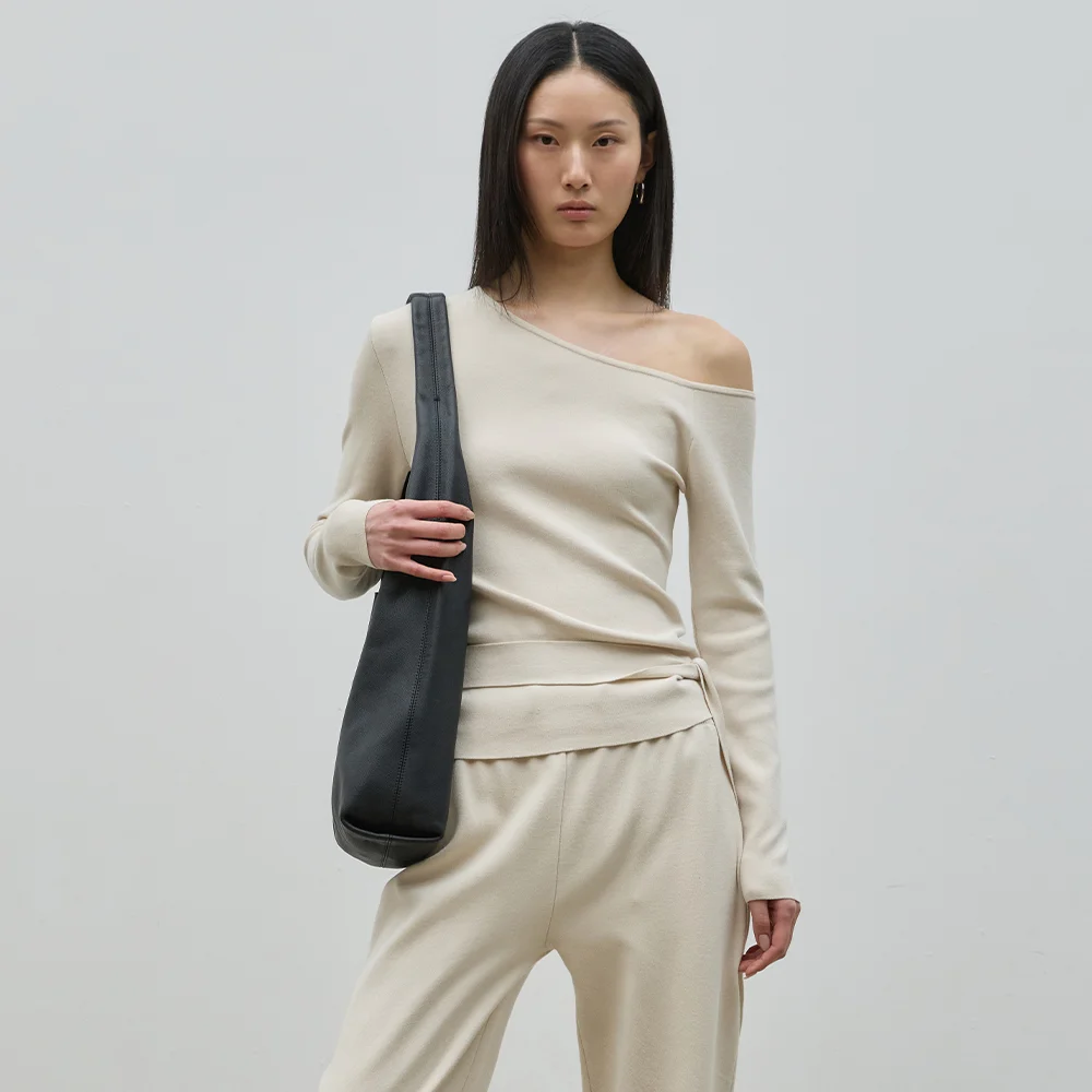 NILL OFF-SHOULDER KNIT