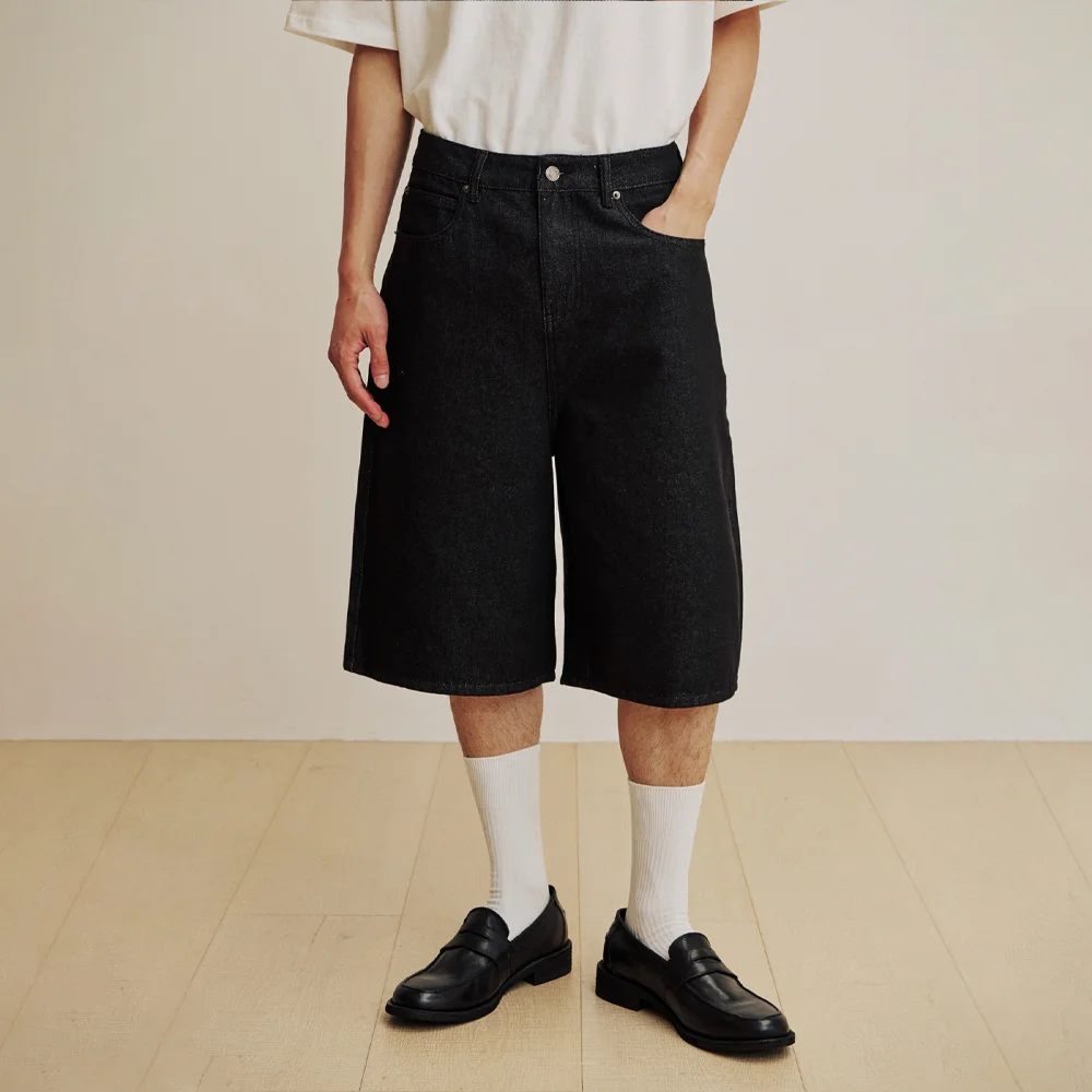 NON-FADE BERMUDA DENIM SHORTS - BLACK