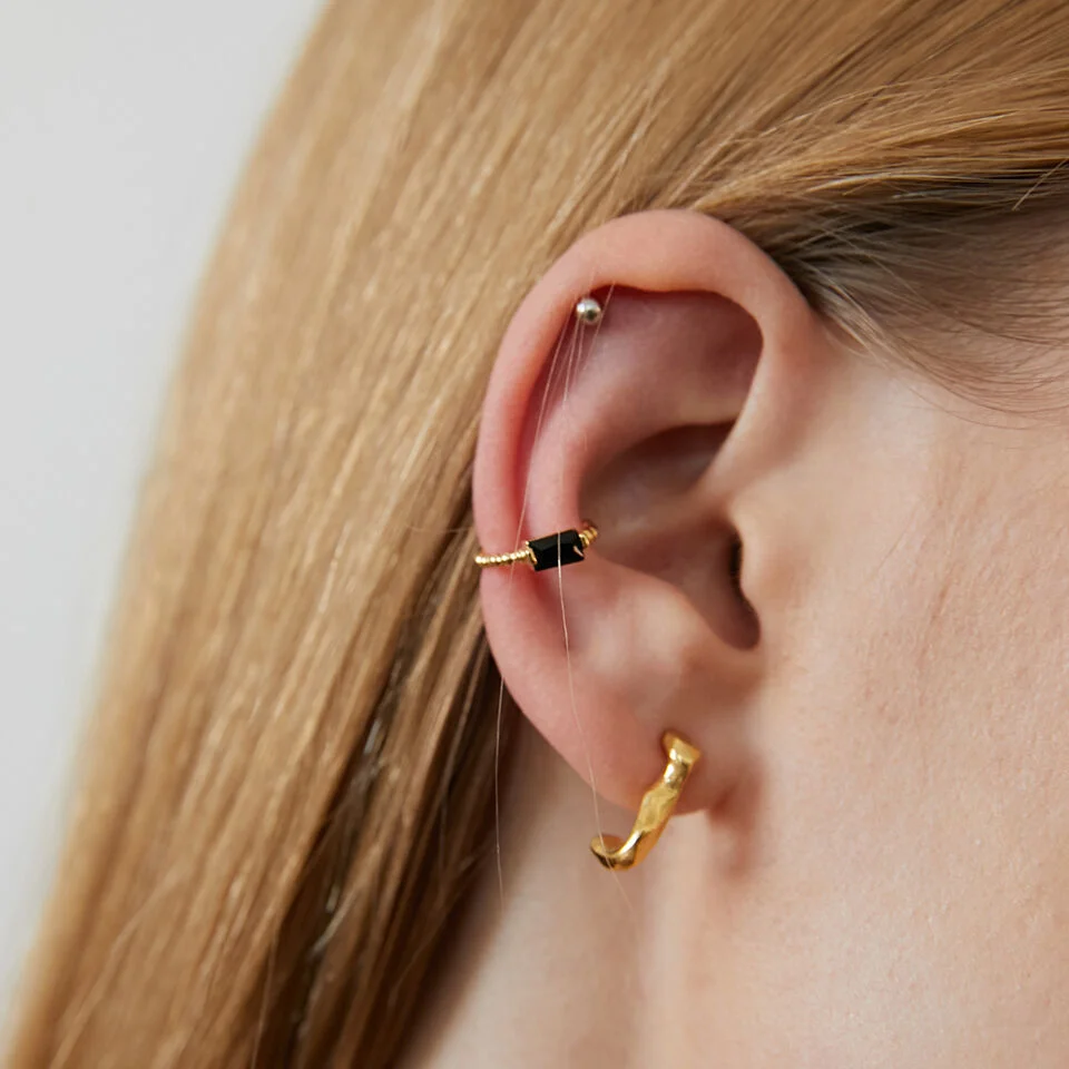 Blackstone earcuff