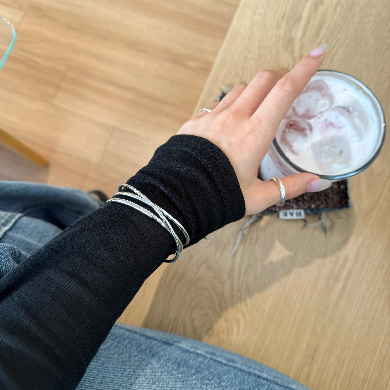 RIM 交叉 扭結 開襟 手環 銀色 手鏈