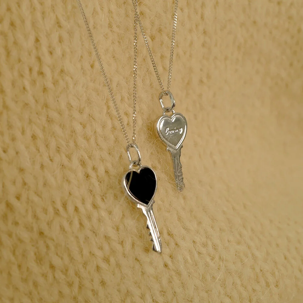 stone heart key long necklace (silver)