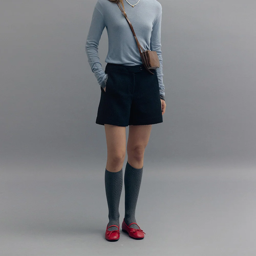 BOUCLE SHORT PANTS (moat black)