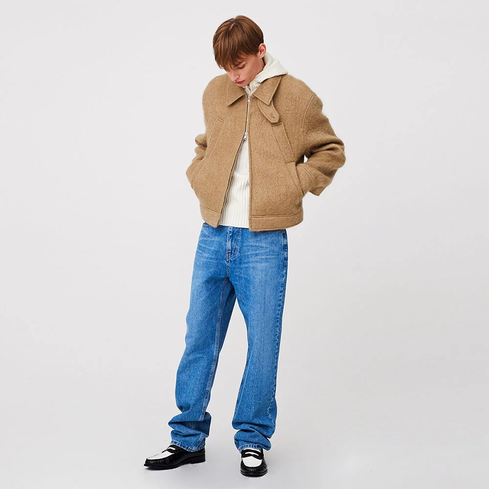 For men, Classic Straight Denim Pants / Medium Wash