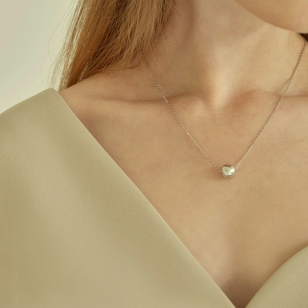 薛仁雅,Jun Mido,Kim Hye-jun 著用 Simple Ball Pendant Necklace