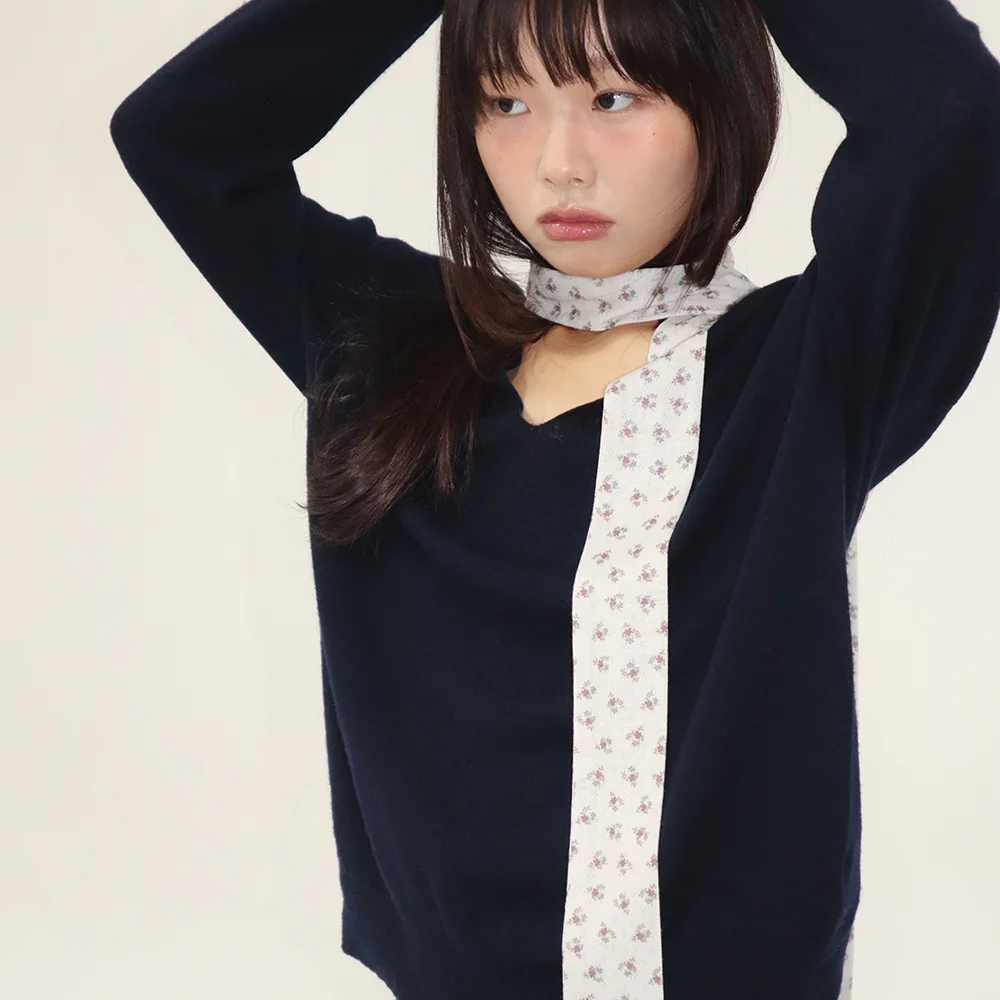flower pointel long scarf - beige