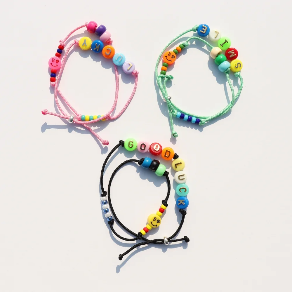 Happy pop initial smile knot Bracelet 笑臉 吊飾 字母 串珠 雙條紋 繩結手鏈 線手鏈