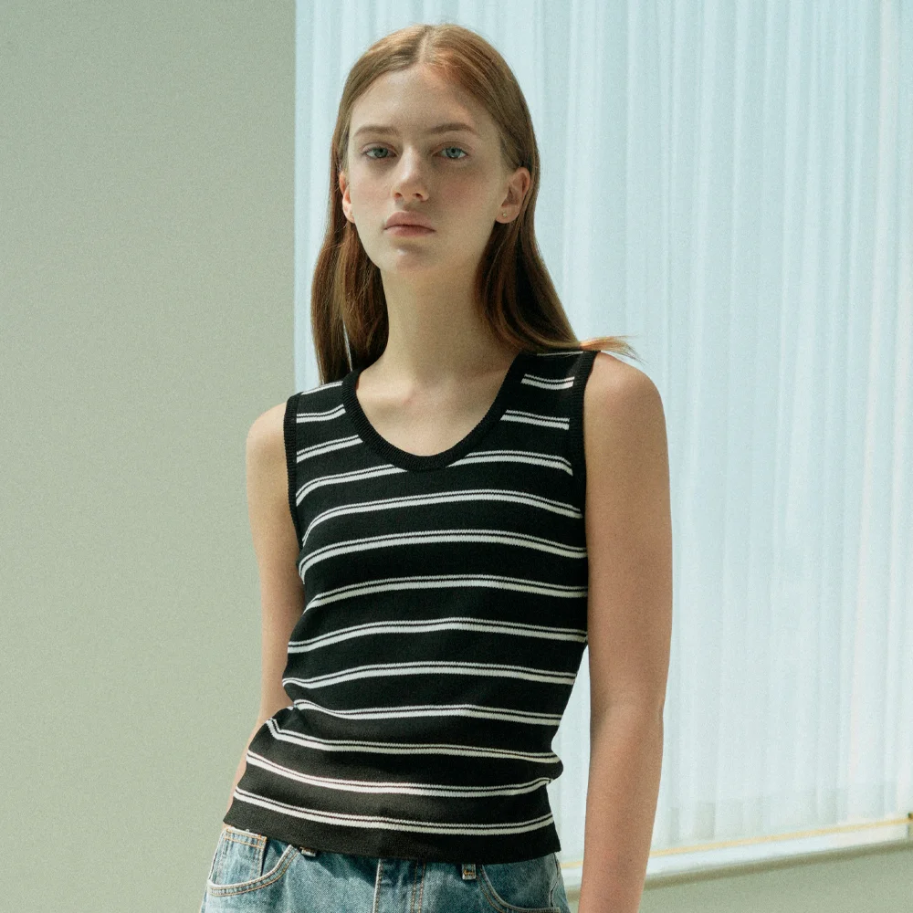 Stripe Basic Round Knit Sleeveless (black)