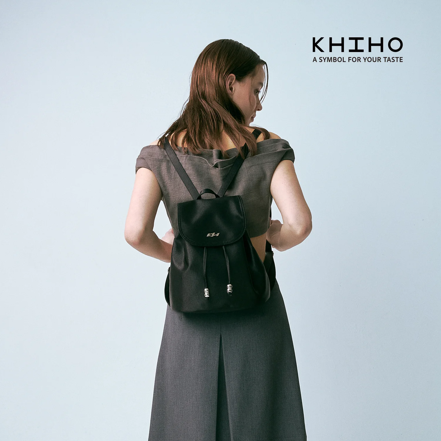 SOFT SILKY BACK PACK / BLACK