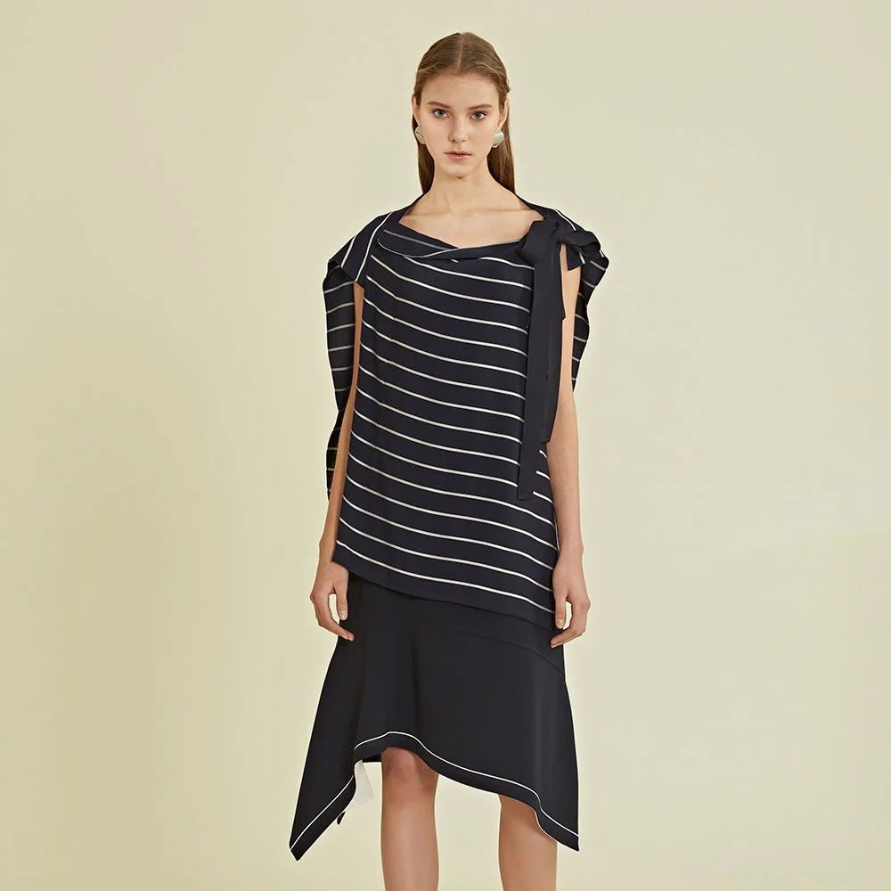 Asymmetric Hemline Skirt