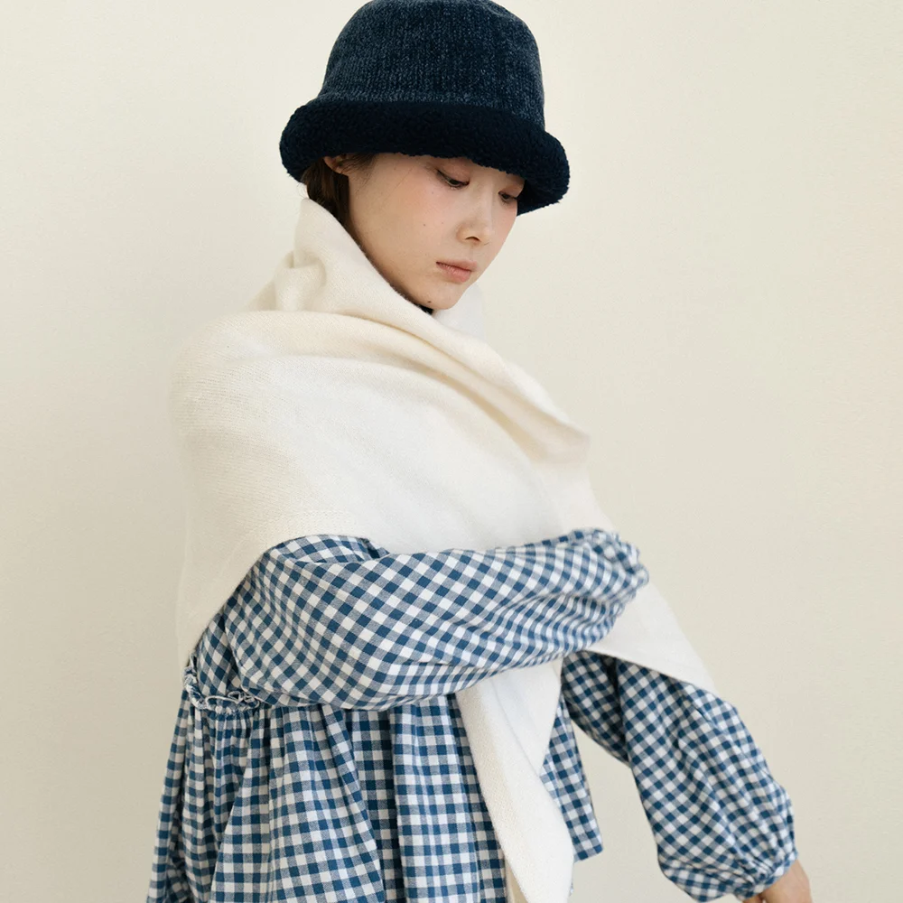 Wool Shawl Ivory Muffler