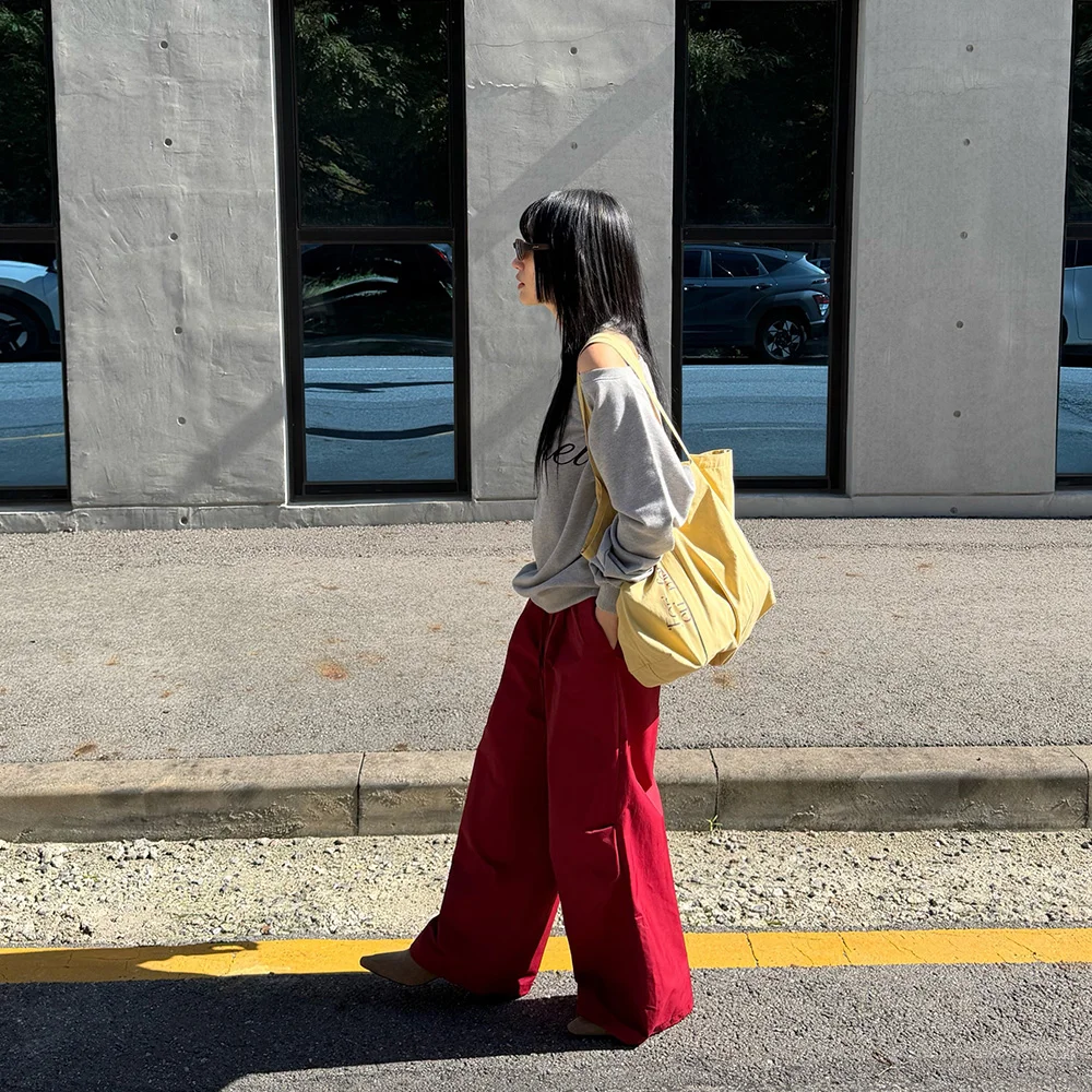 (Hyemin 著用) 細褶 鬆緊帶 降落傘 褲子 (紅色)