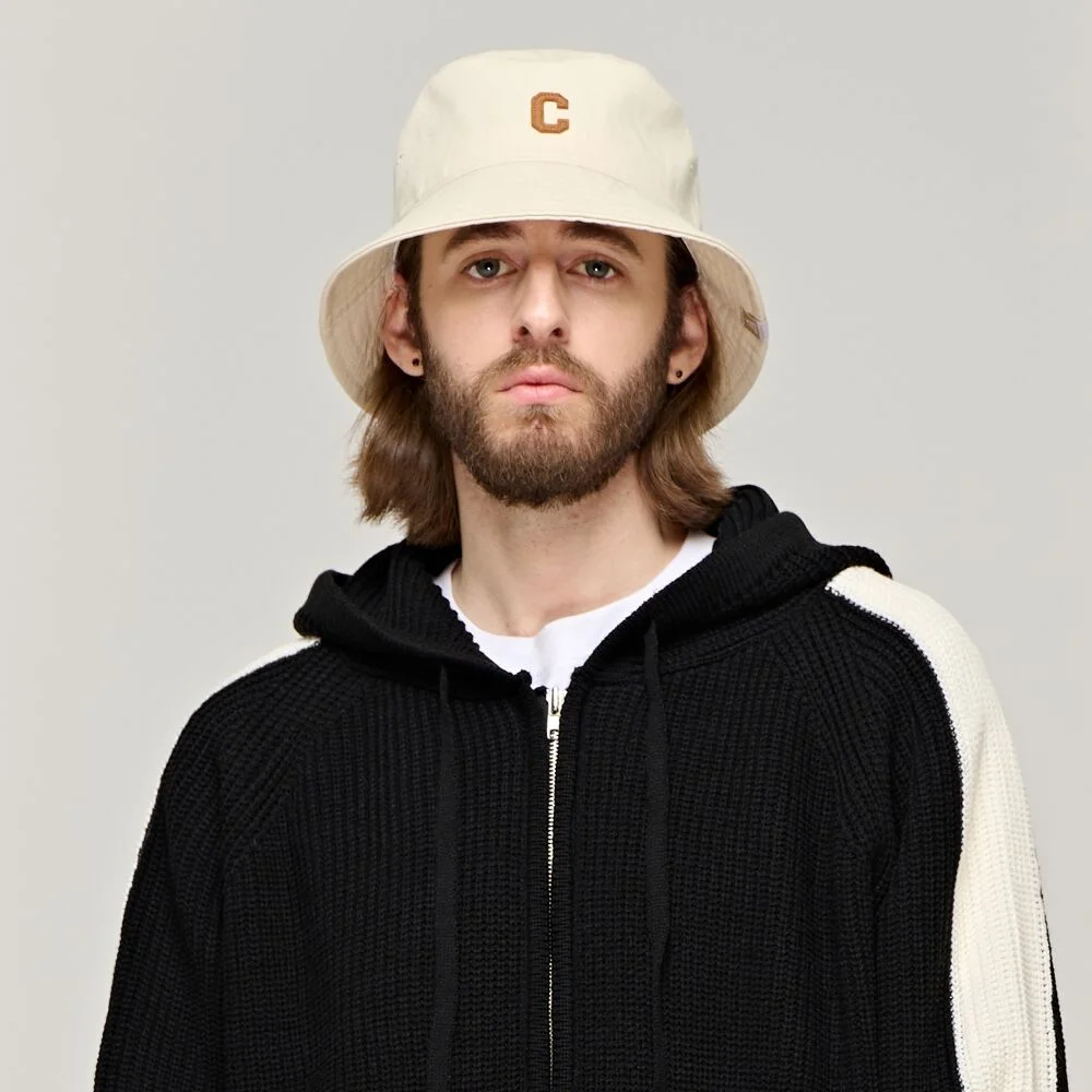 CB LOGO ROUND BUCKET HAT (IVORY)