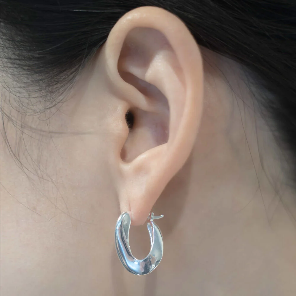 HR 14E_Curved Bold Ring Earring (Silver 925)