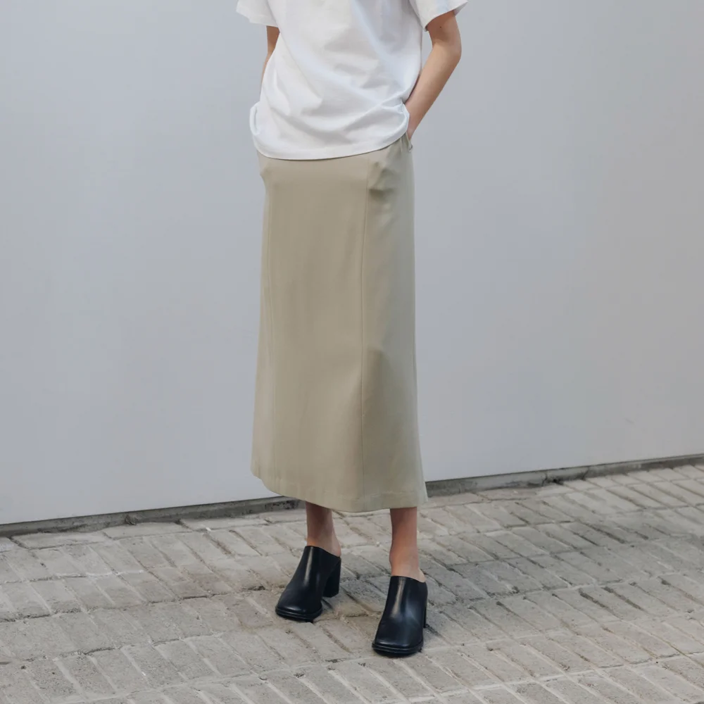 H-line flow skirt (light olive)