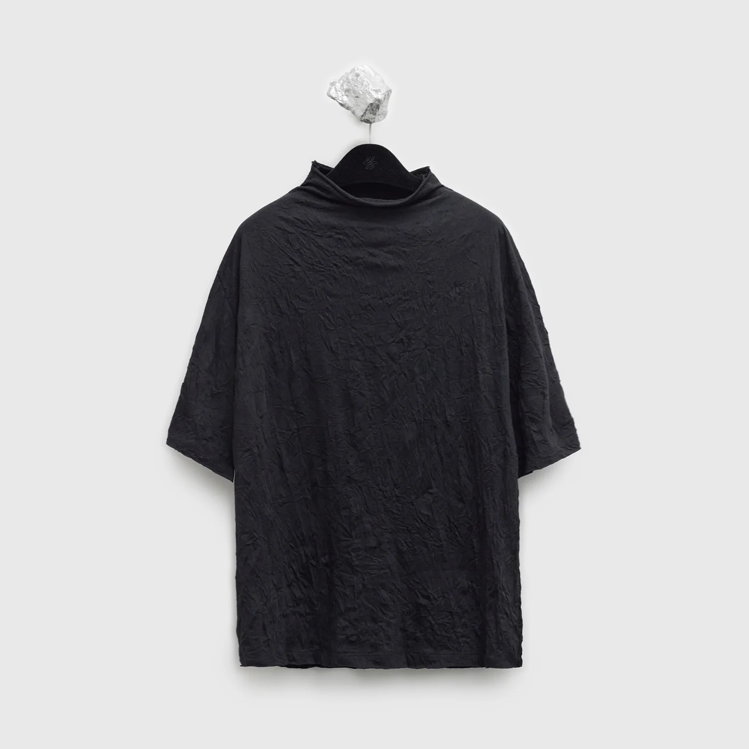 Creased Mock-neck H/S T-shirt - Black
