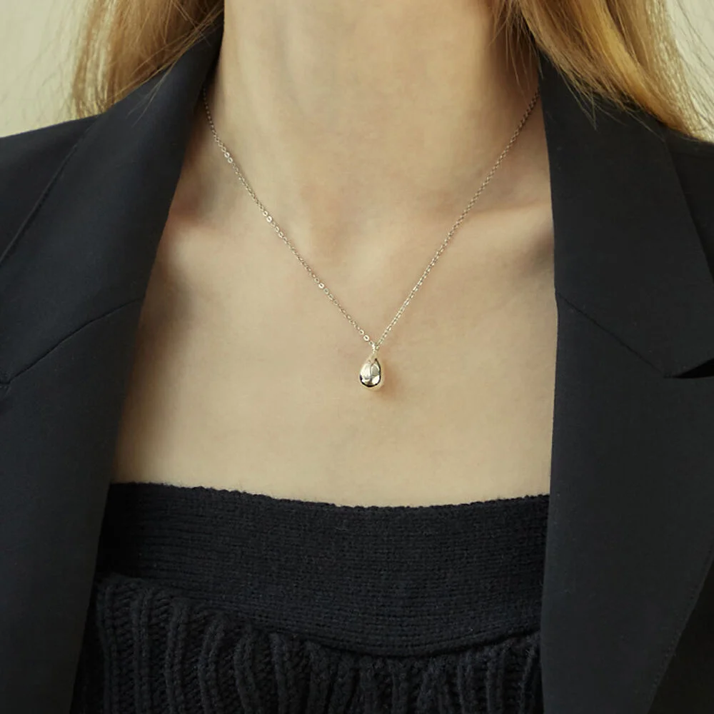 Bold Water Drop Pendant Necklace