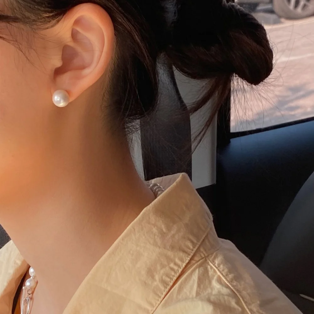 Simple pearl earrings (10mm)